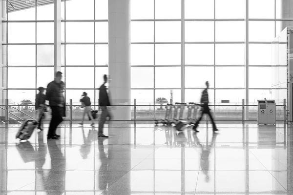 Cestující na letišti Šanghaj pudong — Stock fotografie