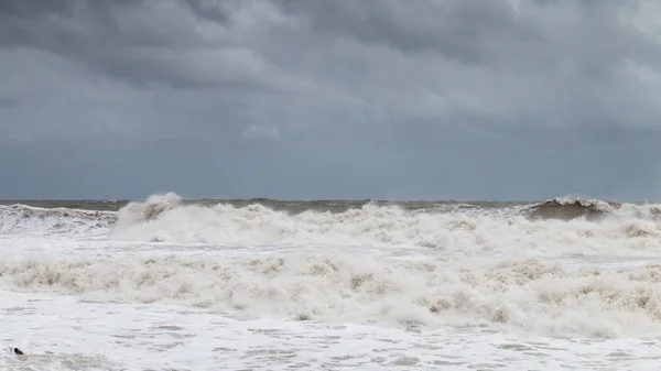 Tormenta en costa ioniana —  Fotos de Stock