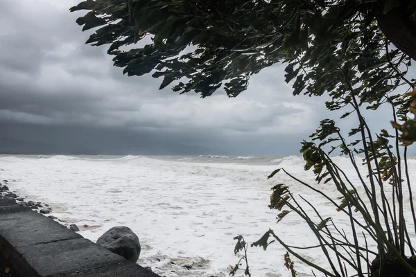 Storm i Joniska kusten — Stockfoto