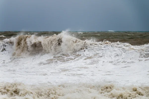 Tormenta en costa ioniana —  Fotos de Stock