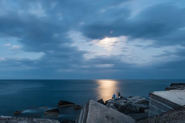 Fishing in the moonlight — Stock Photo, Image