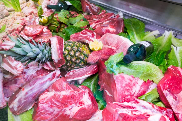 Fleisch und zubereitete italienische — Stockfoto