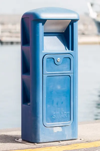 Torre de Poder en muelle —  Fotos de Stock