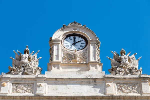 Ciudad reloj antiguo — Foto de Stock