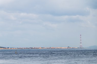 messina Boğazı ve Sicilya elektrik pilon