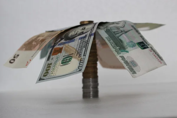 farklı ülkelerden para