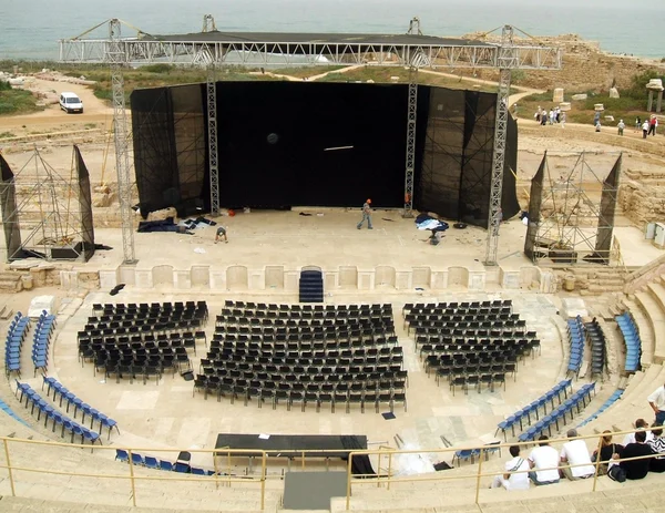 古罗马大剧院在凯撒利亚国际船运国家公园，以色列 — 图库照片