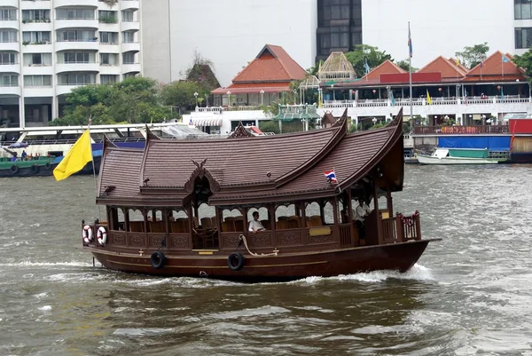 Navette Hôtel Bateau sur le fleuve Chao Phraya, Bangkok, Thaïlande, Asie — Photo