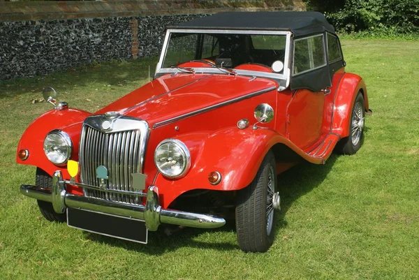 Vintage veterano coche clásico Imágenes de stock libres de derechos