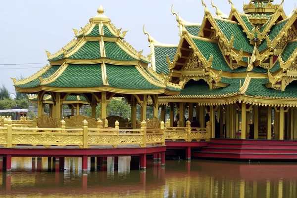 Pagoda on a bridge over a lake, Ayutthaya, Bangkok, Thailand — Stock Photo, Image