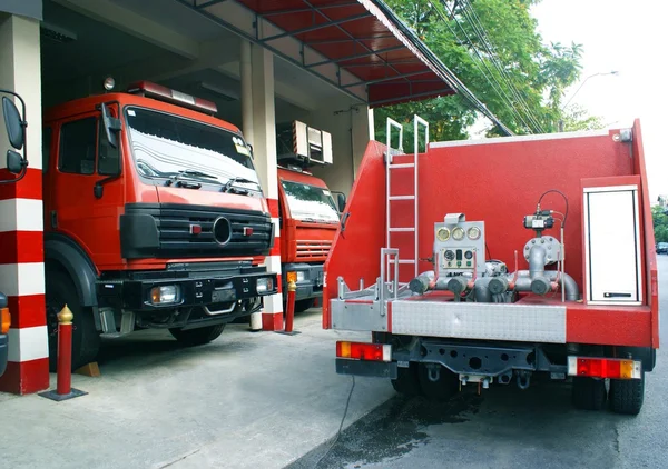 Fire engines. fire lorries. fire appliances. fire trucks. fire apparatus — Stock Photo, Image