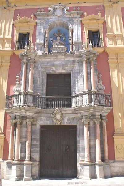 De ingang van de Palacio bisschoppelijke de Malaga, Andalusie, Spanje — Stockfoto