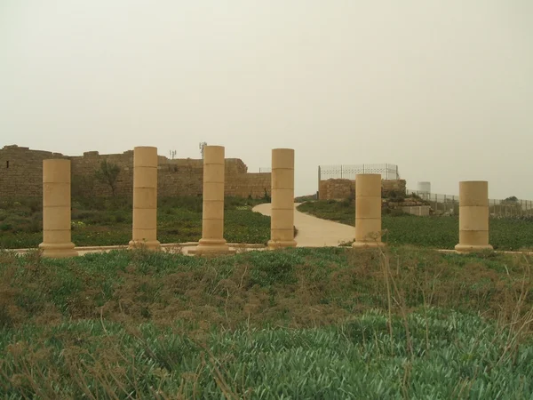 Romeinse kolommen, Caesarea, Israël, Midden-Oosten — Stockfoto