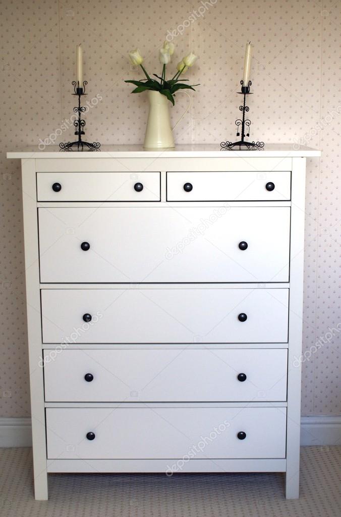 Chest drawers.
