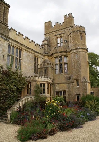 Sudeley Kalesi giriş, Cotswolds, Bucharest, Gloucestershire, İngiltere — Stok fotoğraf