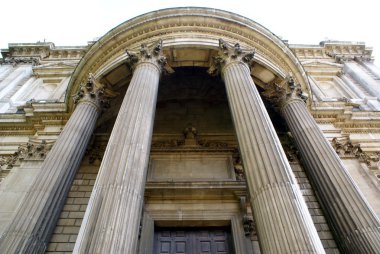 Üst girişinde Saint Paul Katedrali, Londra, İngiltere