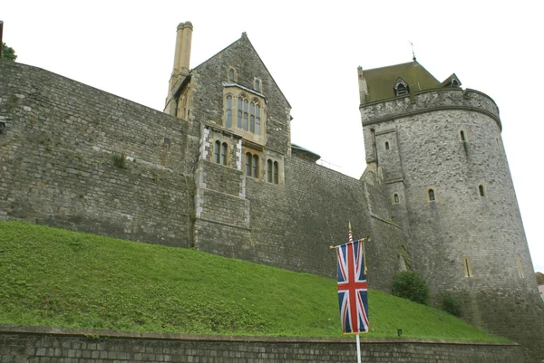 Union Jack flag. The flag of United Kingdom. Windsor castle, England — Stock Photo, Image