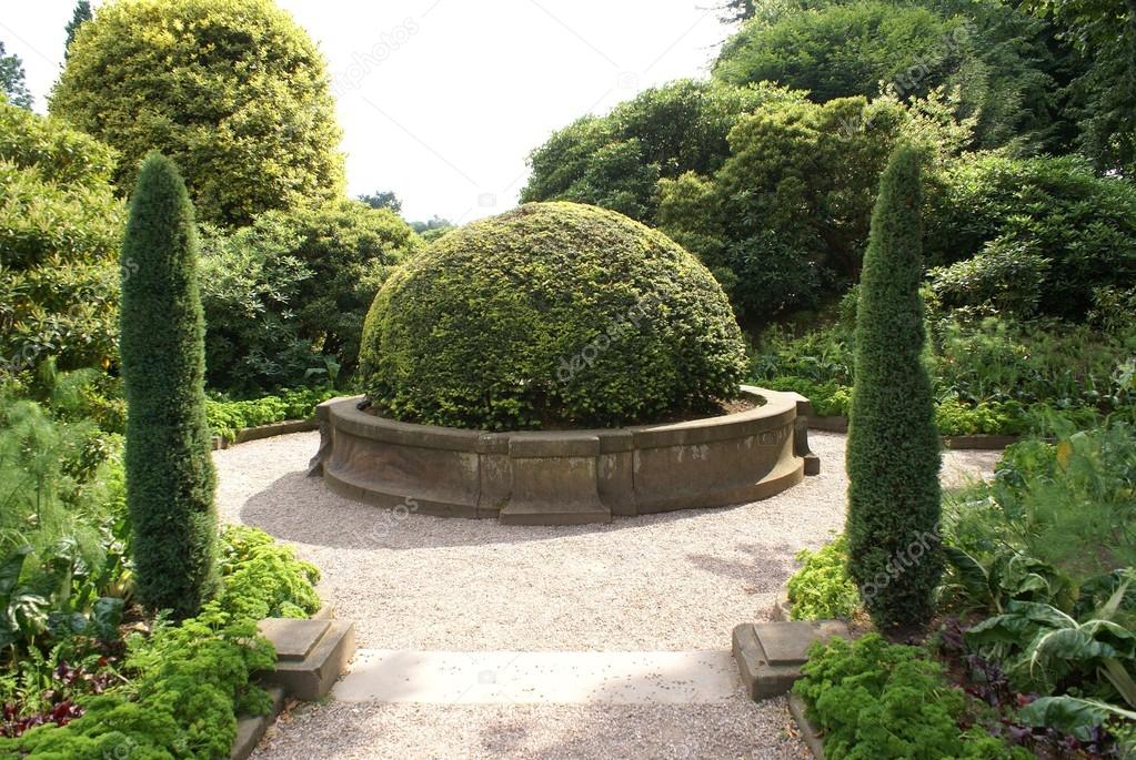Topiary. garden art. garden design