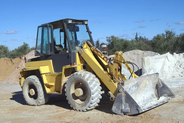 Bulldozer bouw voertuig op het werk — Stockfoto
