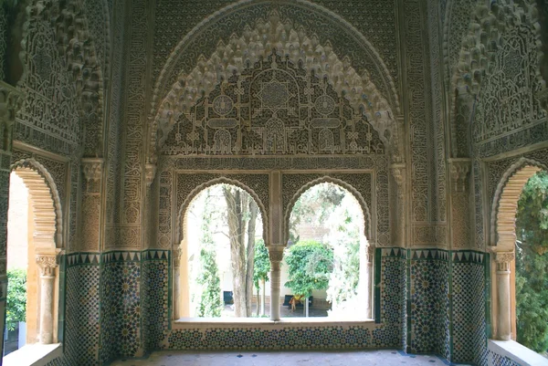 Daraxa Belvedere, Alhambra, Granada, Andalúzia, Spanyolország — Stock Fotó