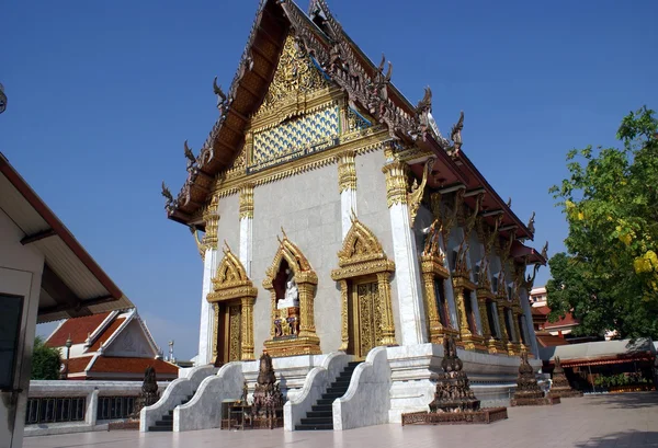 Wat Rai Phrik. Wat Intharavihan. Wat Intharawihan, Bangkok, Thajsko, Asie — Stock fotografie