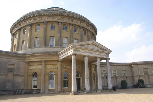 Arquitectura antigua adornada. vista exterior. Ickworth, Suffolk, Inglaterra — Foto de Stock