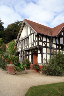 Giriş. Tudor mimarisi