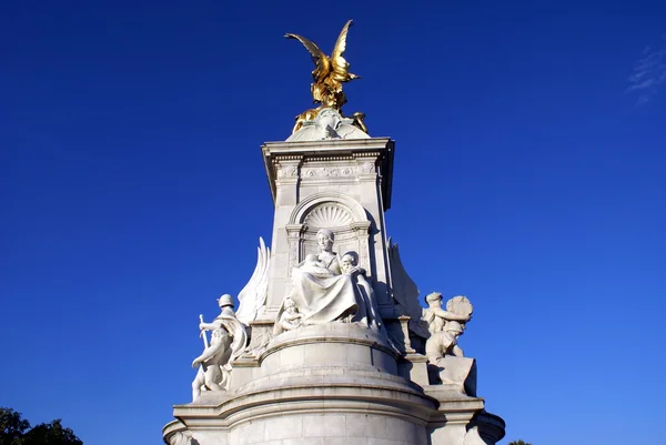 빅토리아 기념탑, 버킹엄 궁전, 런던, 영국 — 스톡 사진