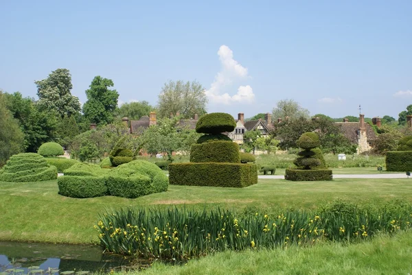 Hever castle garden, Eden river, Kent, England — Stock Photo, Image