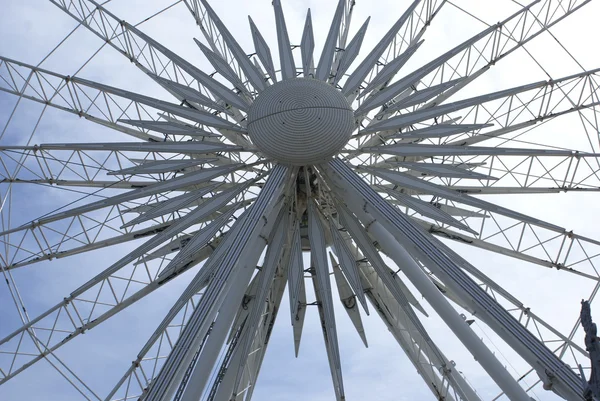 Close-up to a Ferris wheel. observation wheel. big wheel. giant wheel — Stock Photo, Image