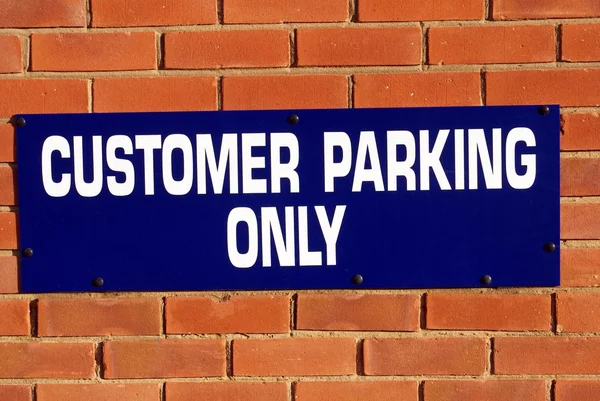 Customer parking only sign — Stock Photo, Image