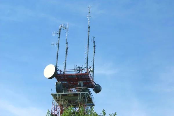 Satellite communication  tower — Stock Photo, Image