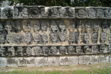 Platform kafatasları, Chichen Itza, Meksika