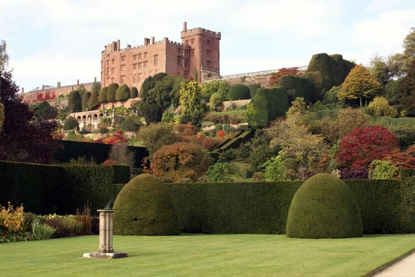 Powis castle garden, Welshpool, Powys, País de Gales, Inglaterra — Fotografia de Stock