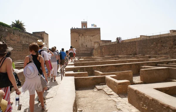 Tourism in Alhambra, Granada, Andalusia, Spain — Stock Photo, Image