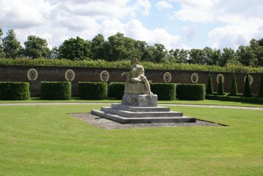 Heykel ve Porsuk Budama sanatı