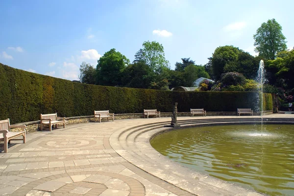 Foutain, Hever Castle Garden, Kent, Inglaterra — Fotografia de Stock