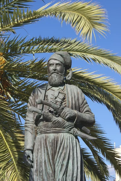 Estatua de Anagnostis Mantakas, Chania City, Creta, Grecia —  Fotos de Stock