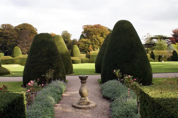 Chirk Castle garden, Wrexham, Gales, Inglaterra — Foto de Stock