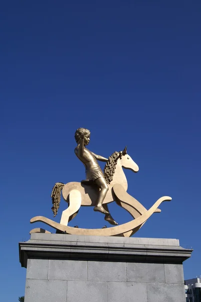 De vierde plint, Trafalgar Square, Londen, Engeland — Stockfoto