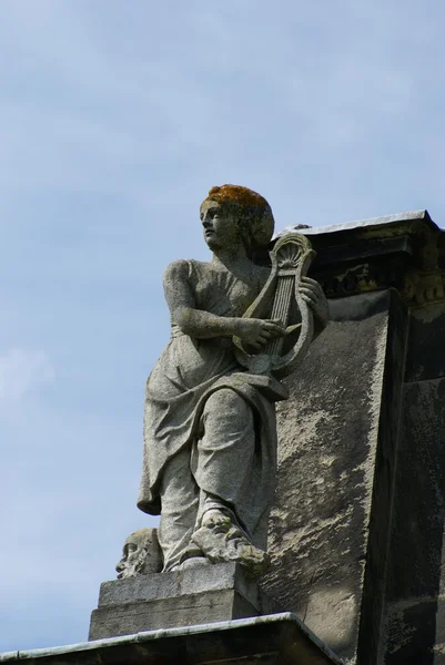 Statua kobiety, muzyk — Zdjęcie stockowe