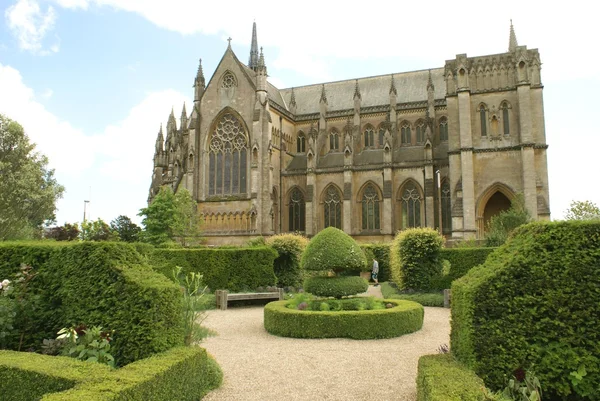 A Capela Fitzalan. Jardim do Castelo de Arundel em Arundel, West Sussex, Inglaterra — Fotografia de Stock