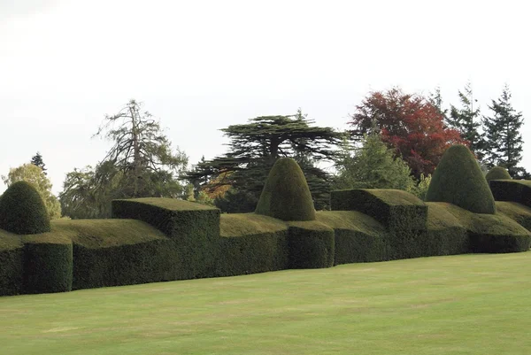 Jardín del castillo de Chirk en Chirk cerca de Wrexham, Gales, Inglaterra —  Fotos de Stock