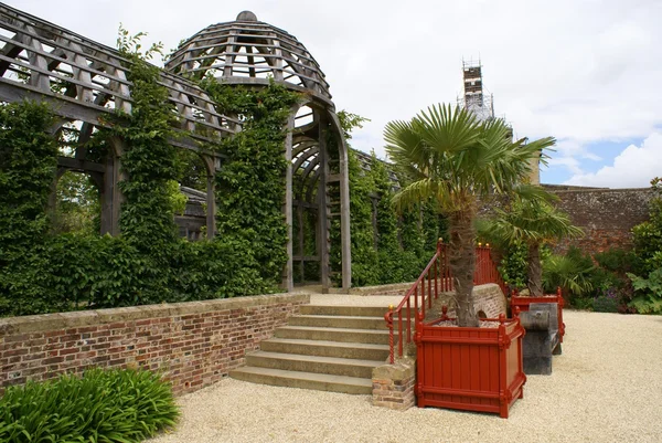 Arundel Kalesi Bahçe arundel, Batı sussex, İngiltere'de — Stok fotoğraf