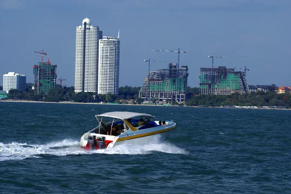 Playa de la ciudad de Pattaya en Tailandia, Asia — Foto de Stock