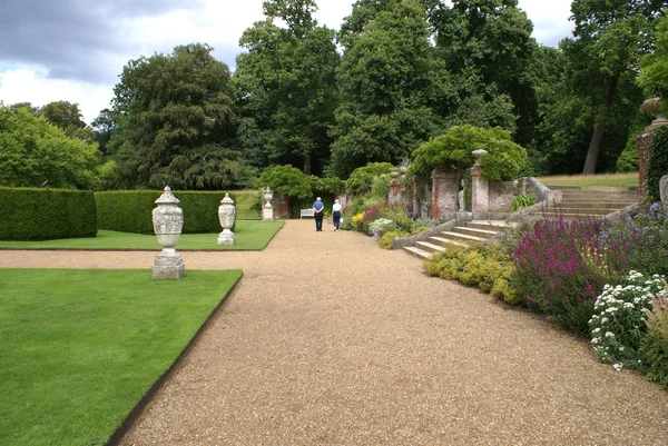 Garden pathway — Stock Photo, Image