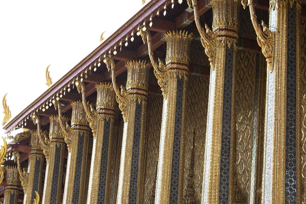 Wat Phra Kaew fachada em Bangkok, Tailândia, Ásia — Fotografia de Stock
