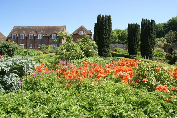 Leeds Castle garden w Maidstone, Kent, Anglia, Europa — Zdjęcie stockowe
