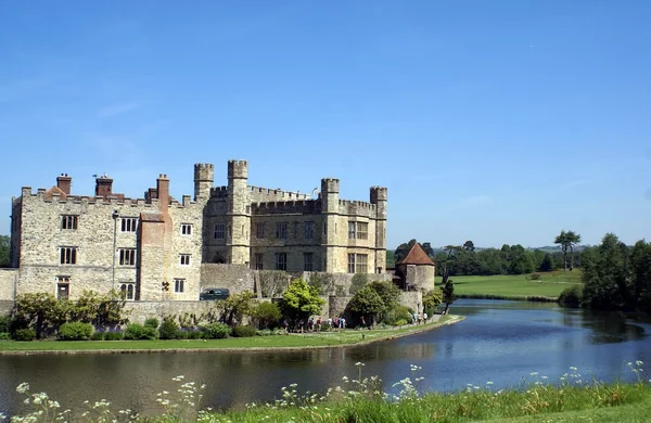 Leeds Castle w Maidstone, Kent, Anglia, Europa — Zdjęcie stockowe