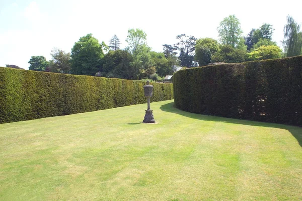 Jardim do castelo de Hever em Hever, Edenbridge, Kent, Inglaterra, Europa — Fotografia de Stock